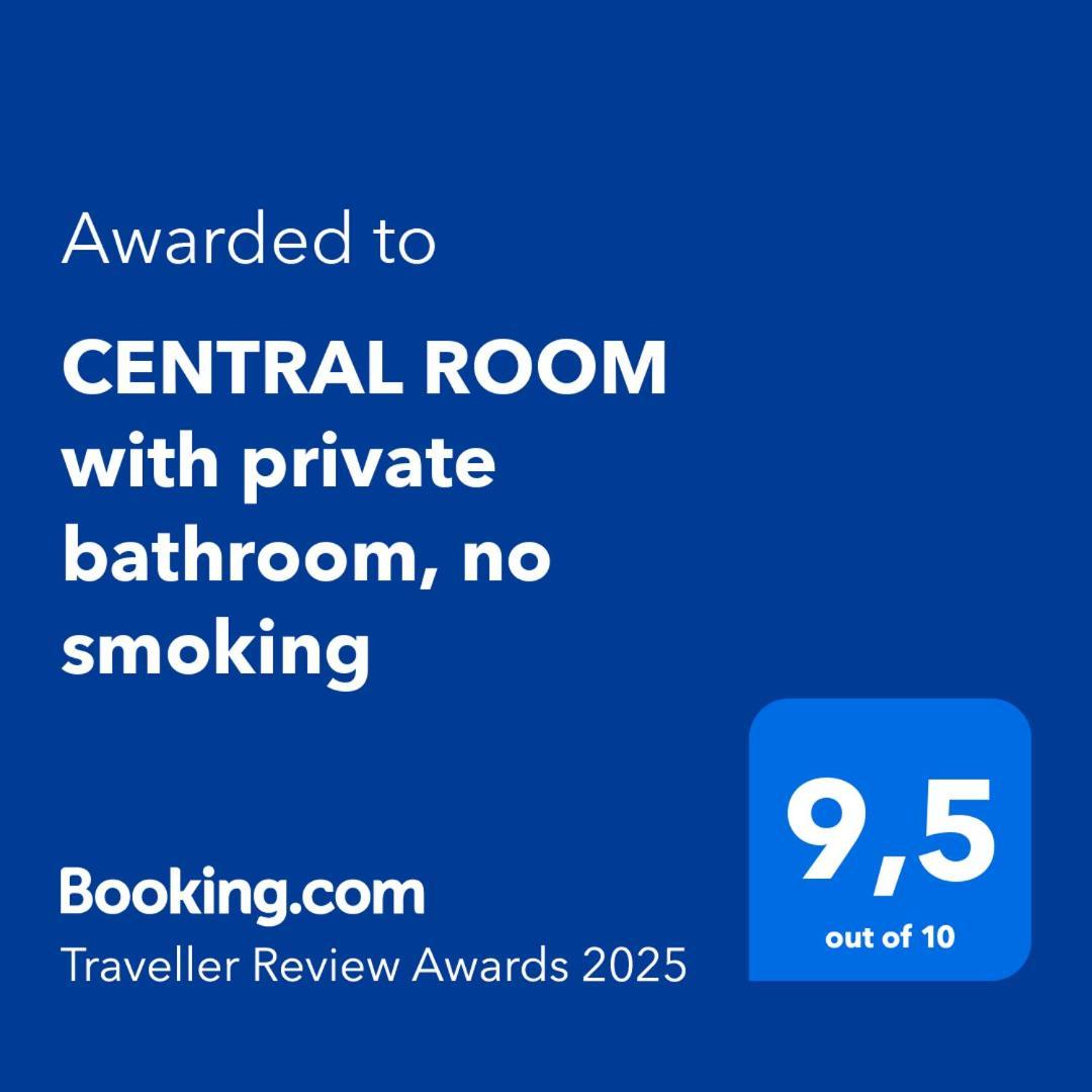 Central Room With Private Bathroom, No Smoking Palau Exterior foto